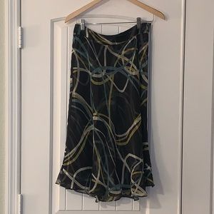 Silk skirt with wild ribbon pattern